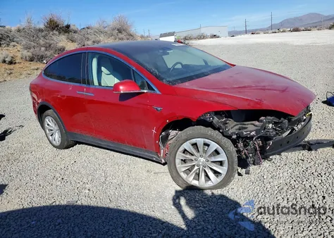 2017 Tesla Model X z USA, uszkodzony, nr VIN 5YJXCBE20HF068453